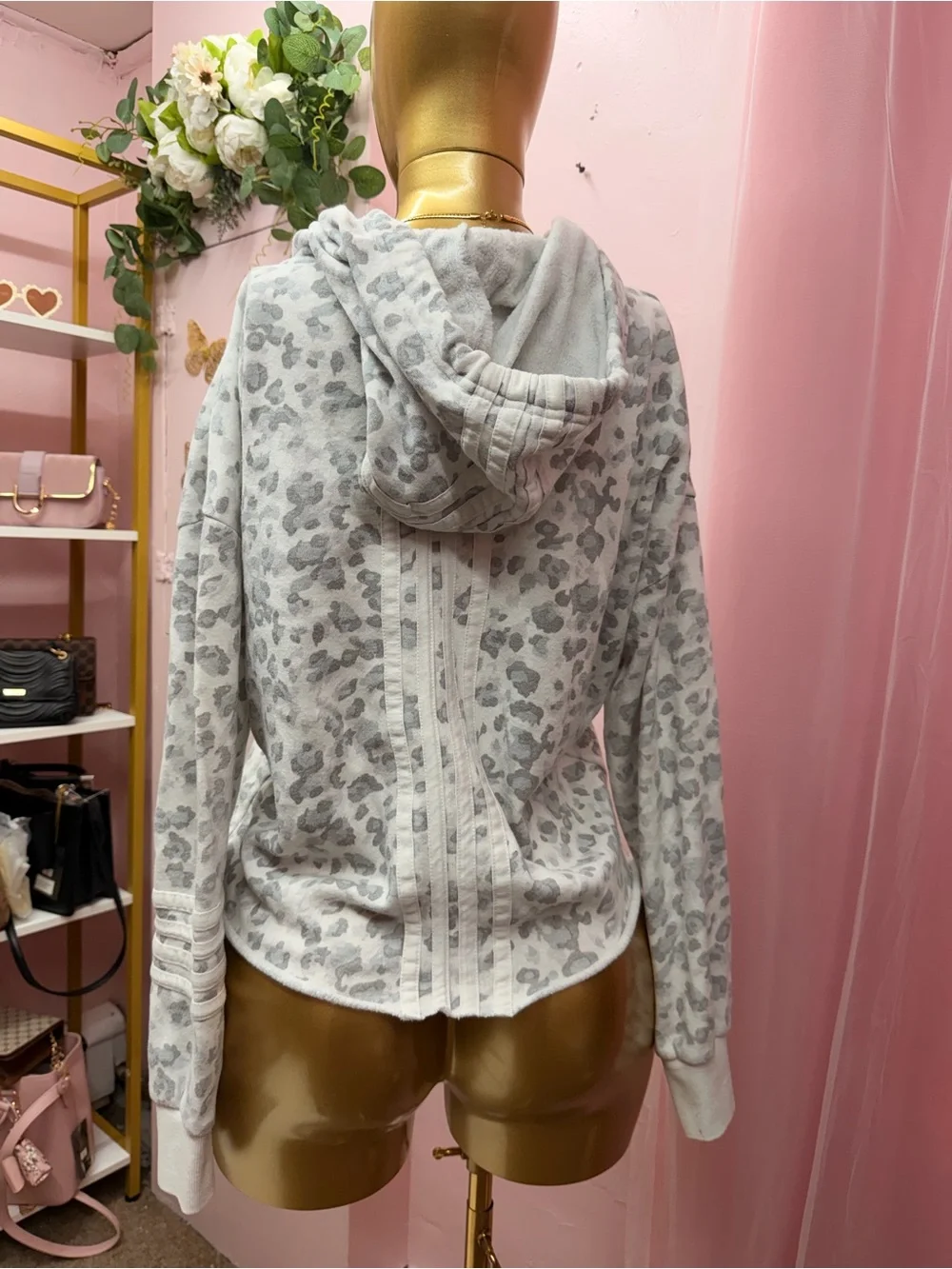 Vintage Havana Light Gray Leopard-Print Hooded Pullover